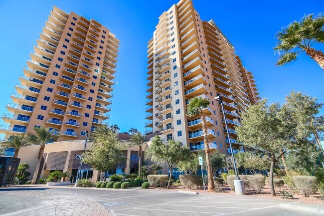 Building Photo - Pool-View High-Rise Living at One Las Vegas with Resort-Style Amenities!