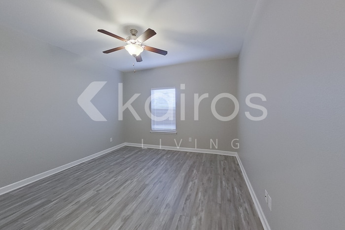 Building Photo - 10103 W 20th St