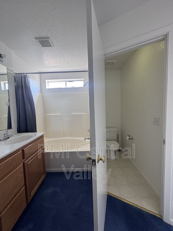 Building Photo - 1118 Cypress Hill Ln