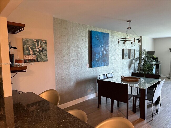 Building Photo - 2301 Collins Ave