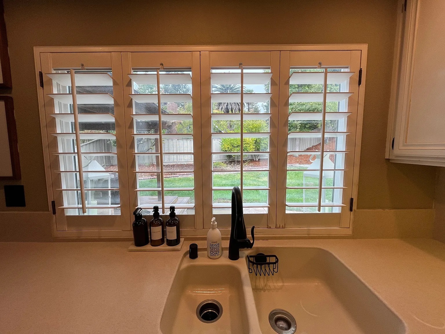 Kitchen sink - 413 La Quinta Ct
