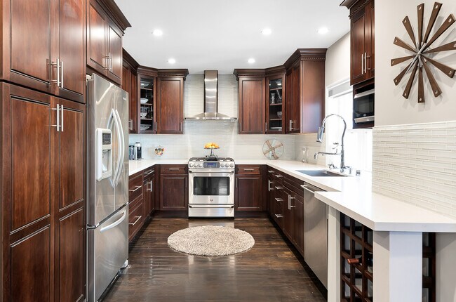 Building Photo - 17946 Valley Vista Blvd