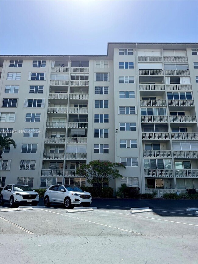 Building Photo - 1893 S Ocean Dr