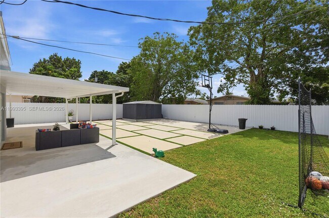 Building Photo - 7390 Cleveland St