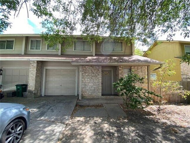 Building Photo - 1711 Burton Dr