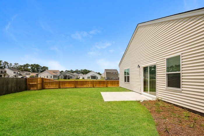 Building Photo - 123 Shire Dr