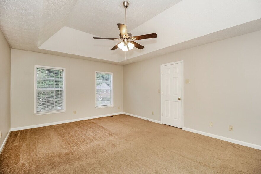 Building Photo - 435 Standing Rock Dr