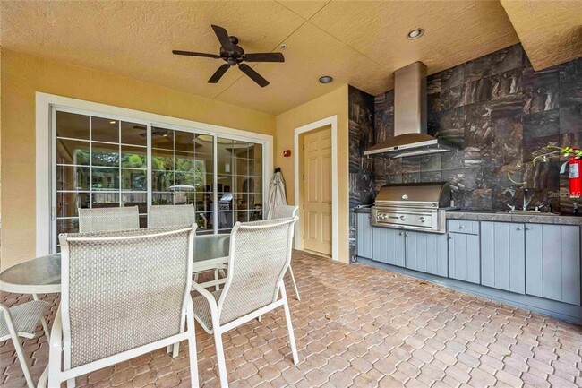 Building Photo - 8106 Miramar Way