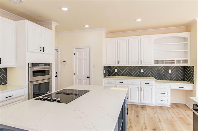 Building Photo - 3004 Normandy Dr
