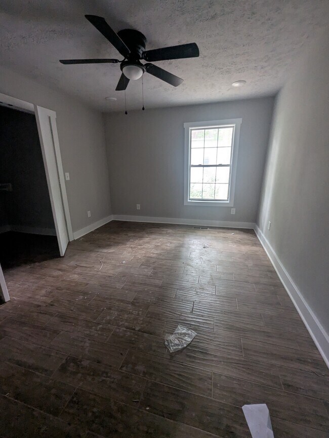 Building Photo - 1115 Parker St
