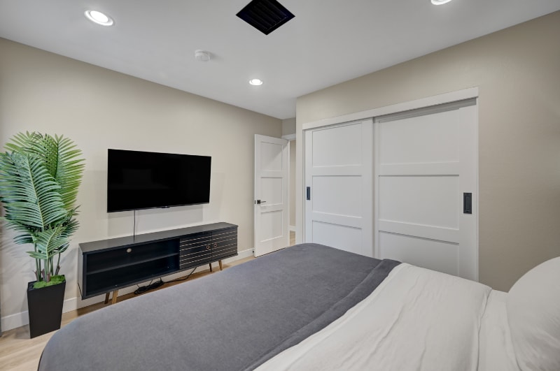 Building Photo - 2239 Heavenly View Dr