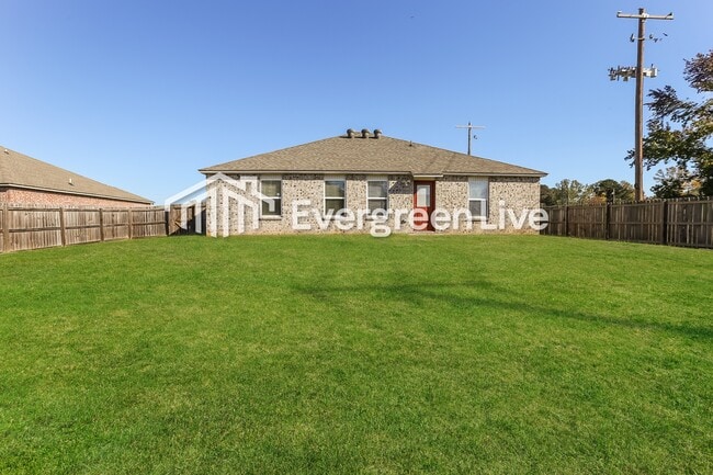 Building Photo - 101 Westwood Dr