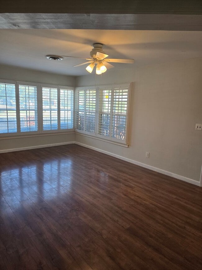 Building Photo - Rental in Anaheim