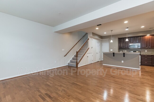 Building Photo - 7114 Daniel John Dr