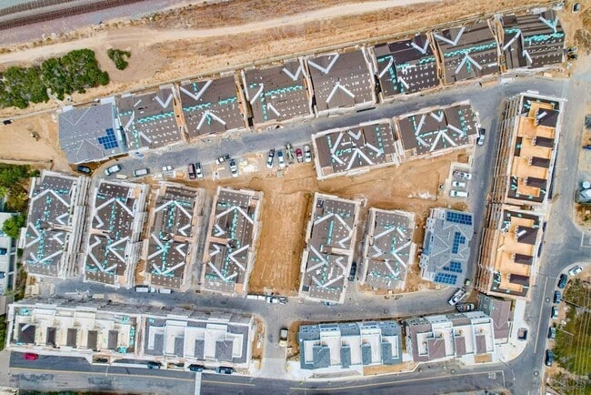 Building Photo - 7400 Ponto Rd