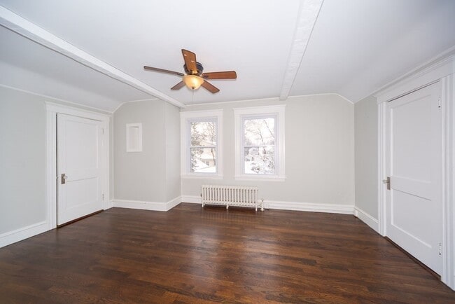 Building Photo - 15 Essex St