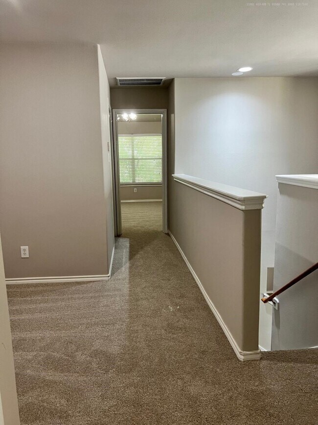 Building Photo - 114 N Camellia Grove Cir