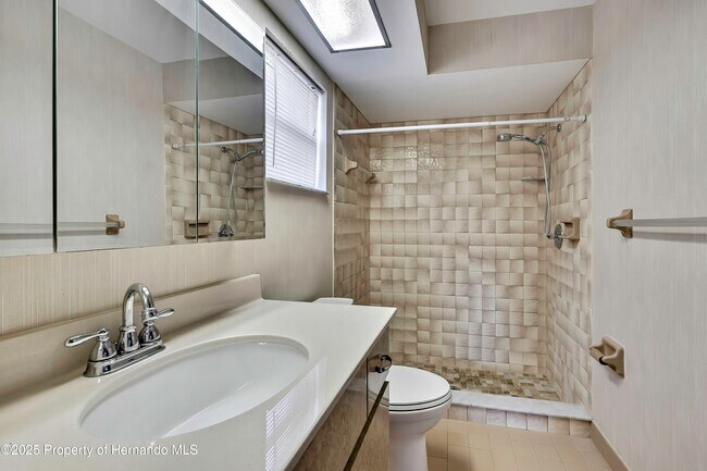 Building Photo - 3296 Dolin Ave