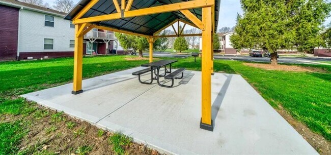 Building Photo - Ridgeview