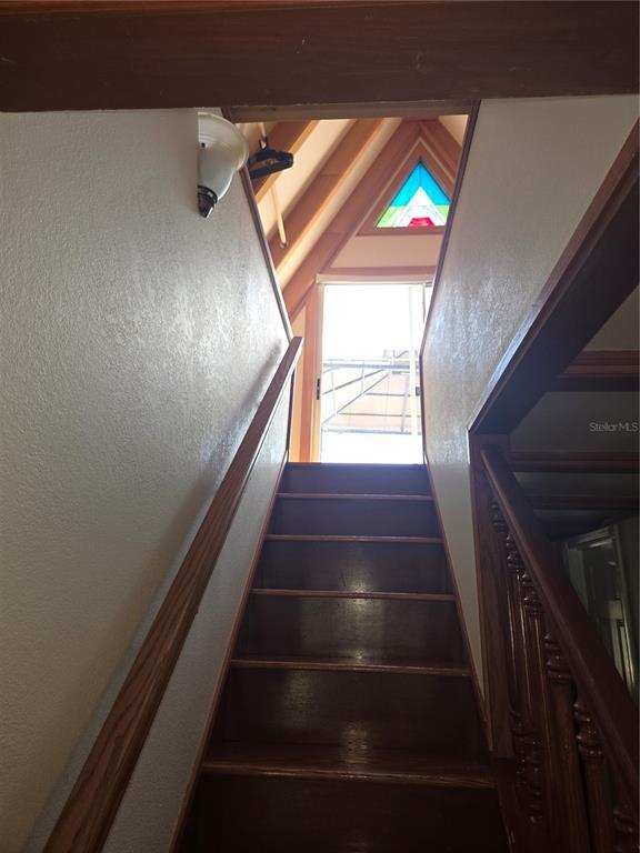 Building Photo - 507 Lakeshore Dr