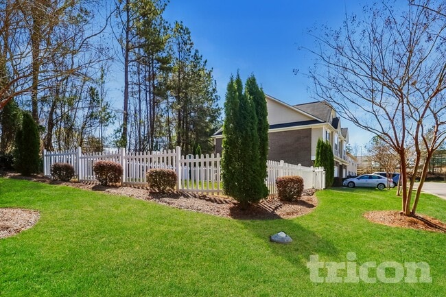 Building Photo - 2062 Aragon Lane