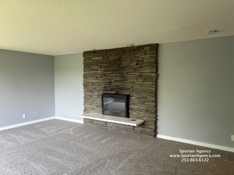 Building Photo - 2405 S Meridian