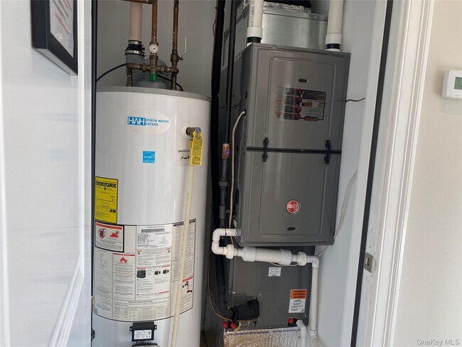 Building Photo - 515 Jackson Ave