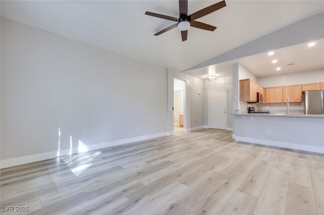 Building Photo - 1008 Domnus Ln