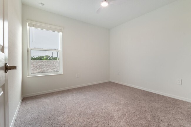 Building Photo - Brand New 3-Bed 2.5-Bath Town Home with La...