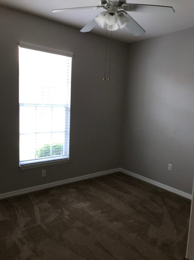 Building Photo - 1727 San Silvestro Dr