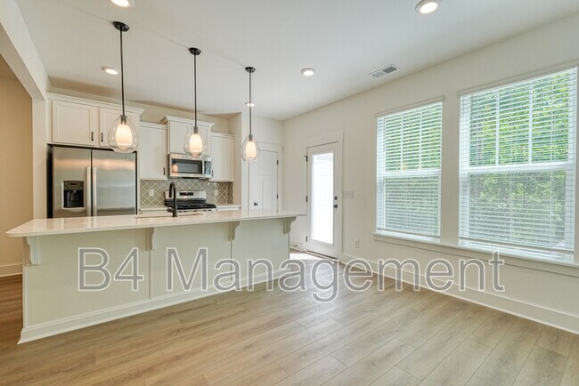 Building Photo - 416 W Parima Ct