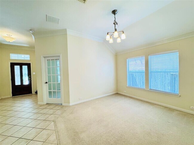 Building Photo - 23247 Dewflower Dr