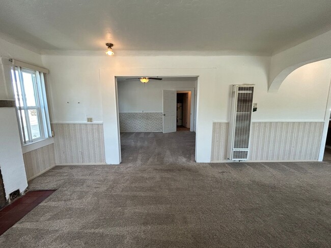 Building Photo - 1441 Coldwell Ave
