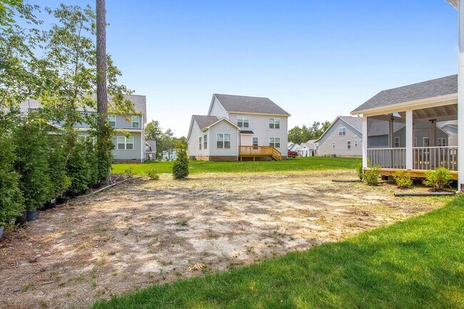 Building Photo - Brand New 4BR Luxury Home in Collington East