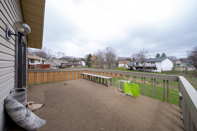 Building Photo - 1417 Raleigh Dr