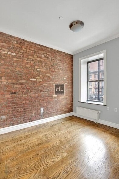 Building Photo - East 13th Street