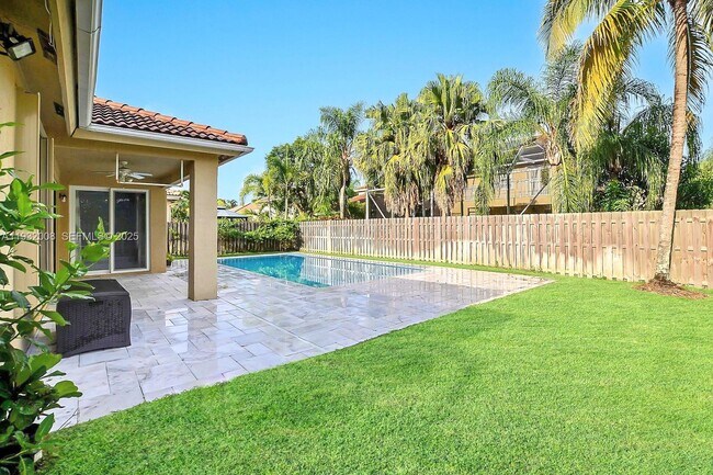 Building Photo - 4308 Diamond Terrace