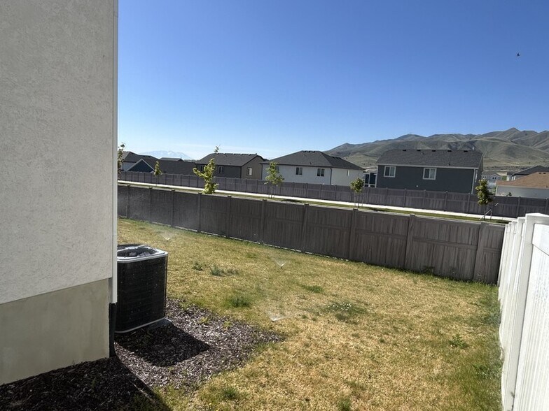 Building Photo - 4514 E Silver Moon Dr