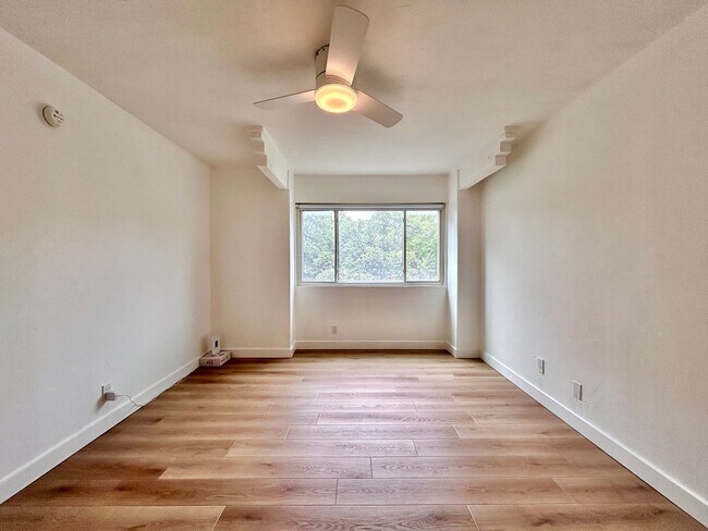 Building Photo - 3018 S 1st St