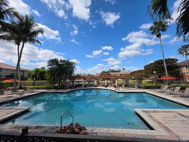 Building Photo - 4175 N Haverhill Rd