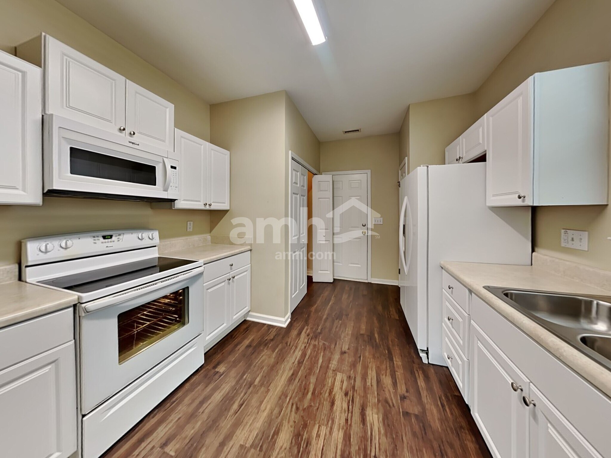 Building Photo - 2 Hidden Meadow Ct