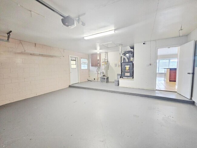 Building Photo - 8935 Esguerra Ln