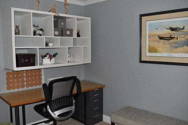 Building Photo - 1817 Tyler Ave