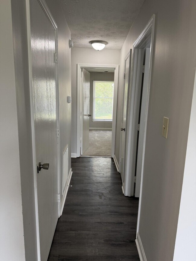 Building Photo - 3200 Baird Ct