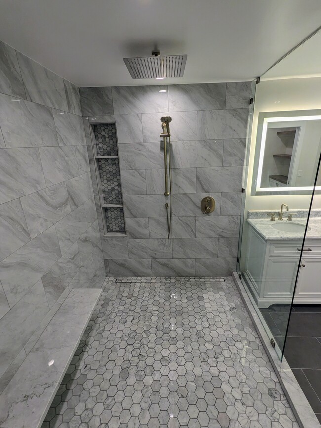 Building Photo - 2510 Almaden Ct