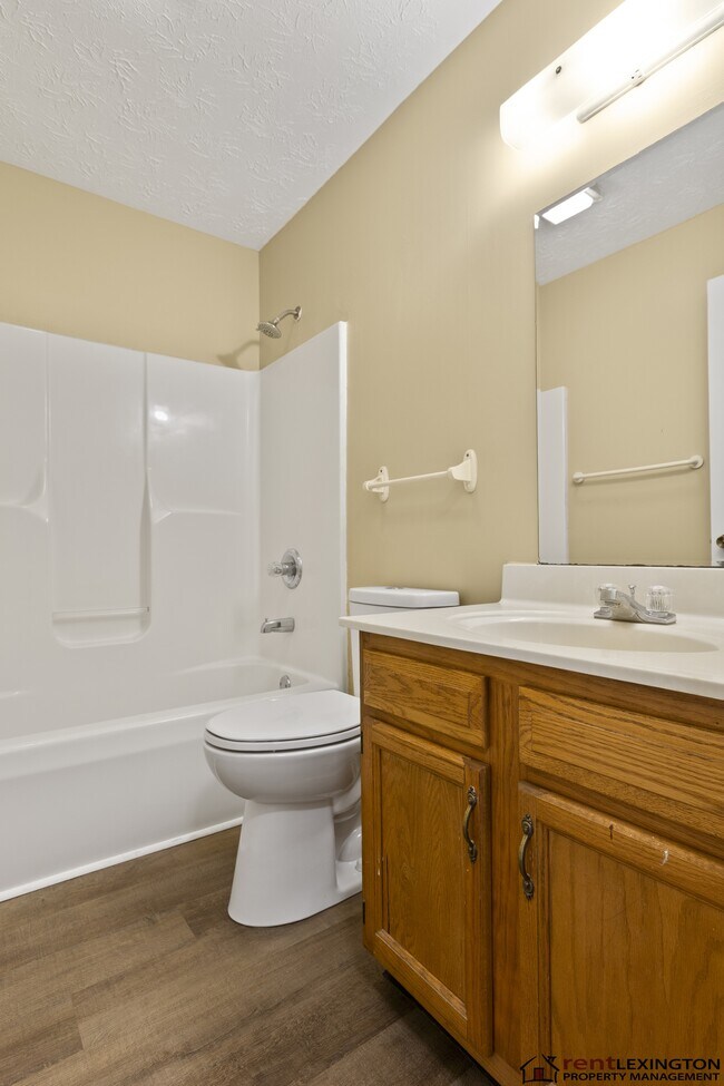 Building Photo - 531 Bell Pl Dr