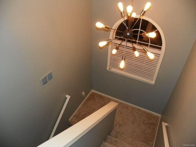 Building Photo - 6272 Cheshire Park Dr