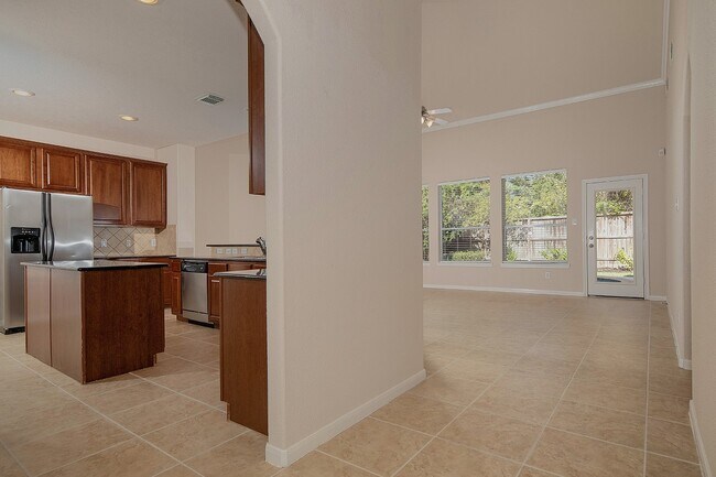 Building Photo - 47 N Spinning Wheel Cir