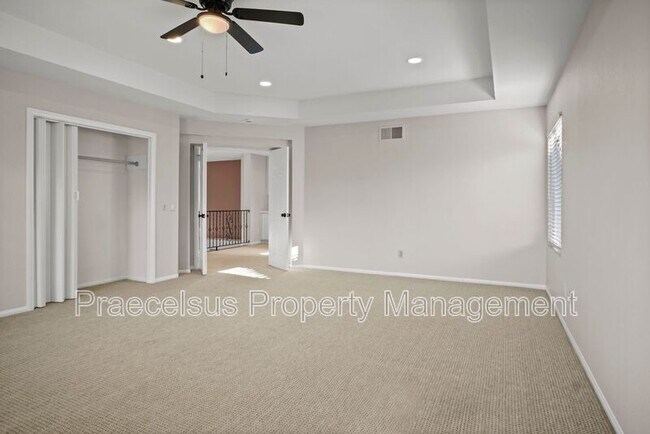 Building Photo - 500 Zinfandel Terrace