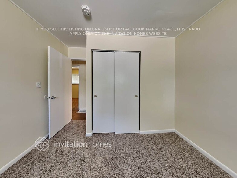 Building Photo - 189 N Pinecrest Rd